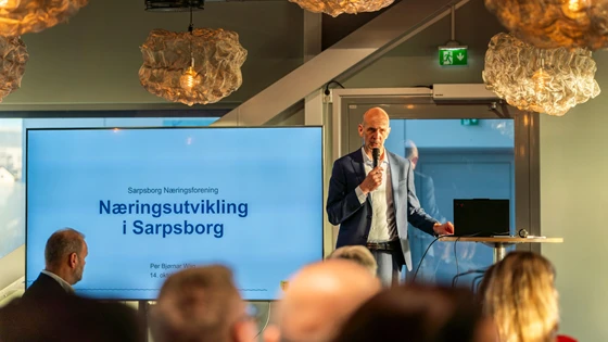 Frokostm%C3%B8te%20Sarpsborg%20NF%20Oktober%202026%20%20Foto%20Trygve%20S%C3%B8rli-05009